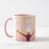 Roze Bloem van het Leven Mok – Empowered Woman Des (Links)