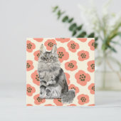 Roze bloem Waterverf Grijze Maine Coon Cat (Staand voorkant)