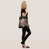 Roze Bloem Zwart Tote Bag (Op model)