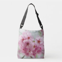 Roze Bloemblad Elegantie – Japanse Bloemkunst