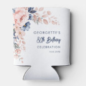 Roze Bloemen 80e Verjaardag Party Script Blikjeskoeler (Achterkant)