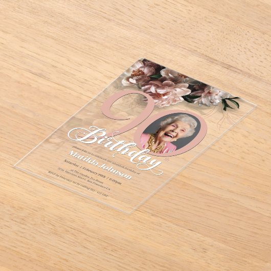 Roze Bloemen Aangepaste Foto 90ste Verjaardag Acryl Uitnodigingen (Laagn)