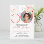 Roze Bloemen Aangepaste Foto Verrassing 50ste Verj Kaart (Staand voorkant)