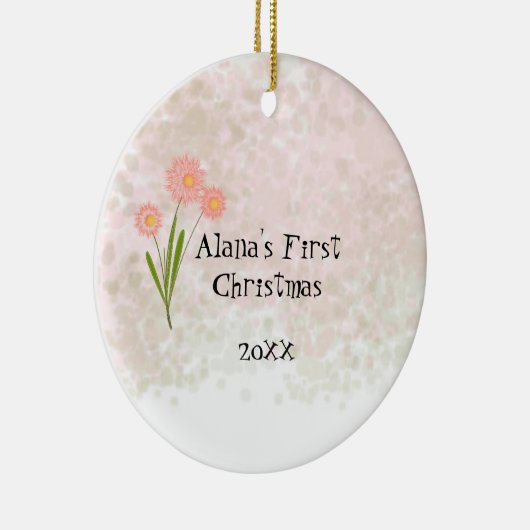 Roze bloemen Baby Eerste Kerstmis Keramisch Ornament (Rechts)