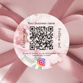 Roze bloemen bedrijfsnaam qr code instagram ronde sticker