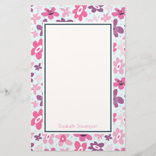 Roze bloemen bevestigen het griepachtige patroon o briefpapier (Voorkant)