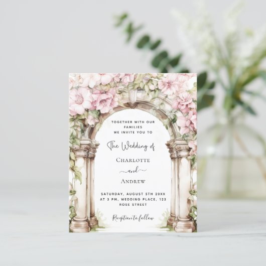 Roze bloemen boog bruiloft uitnodiging (Staand voorkant)