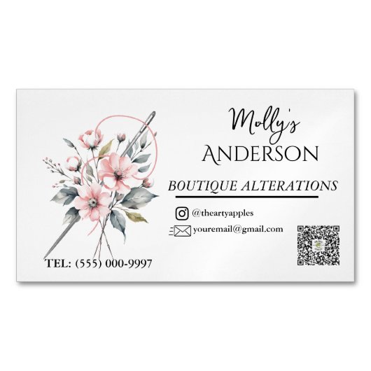 Roze bloemen Boutique Naaien & Wijzigingen Magnetisch Visitekaartje (Voorkant)