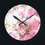 Roze bloemen Cherry Blossom Floral Pattern Sakura Ronde Klok<br><div class="desc">Ontworpen met een prachtige en  artistieke achtergrond van roze lentbloemen!</div>
