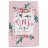 Roze Bloemen Eerste Verjaardag Medium Cadeauzakje (Voorkant)