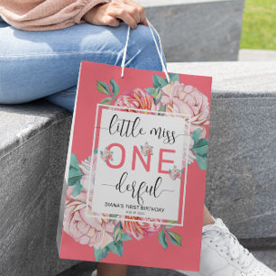Roze Bloemen Eerste Verjaardag Medium Cadeauzakje