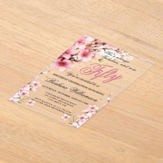 Roze Bloemen Elegantie 50e & Fab Verjaardagsfeest Acryl Uitnodigingen (Laagn)