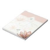 Roze bloemen en libel monogram notitieblok (Linkerzijde)