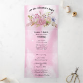 Roze bloemen en roze sterrenhemel drieluik uitnodiging (Binnen)