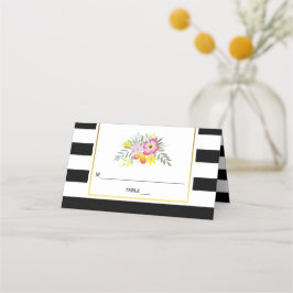 Roze bloemen en strepen bruiloft gevouwen escort plaatskaartje