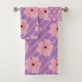 Roze bloemen en strips voor handdoekjes bad handdoek