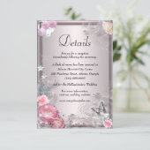 Roze bloemen en vlinder bruiloft details informatiekaartje (Staand voorkant)