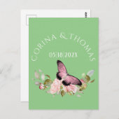 Roze bloemen en vlinder op groen huwelijk briefkaart (Voorkant / Achterkant)