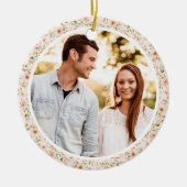 Roze Bloemen Girly Coquette 1e Kerstmis verloofd Keramisch Ornament (Voorkant)