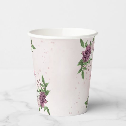 roze bloemen groener dan bruinkoolbloemen papieren bekers (Links)