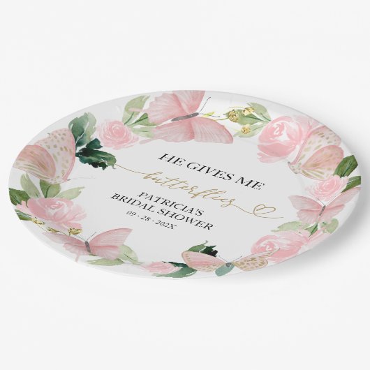 Roze bloemen Hij geeft me Vlinders Bruidsfeest Papieren Bordje (Gekanteld)