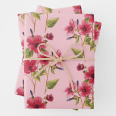 roze bloemen inpakpapier vel (In situ)