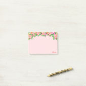 Roze bloemen & kalligrafie op lichtroze post-it® notes (Op bureau)