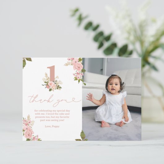 Roze Bloemen Kleine Miss 1e Verjaardag Bedankkaart (Staand voorkant)
