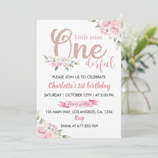 Roze Bloemen Kleine Miss Onederful Verjaardag Kaart (Staand voorkant)