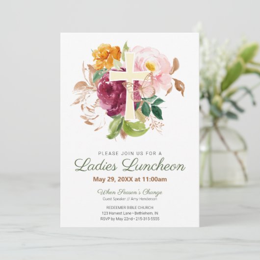 Roze Bloemen Kruis Kerk Dames Luncheon Kaart (Staand voorkant)