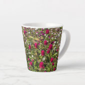 Roze bloemen latte mok (Rechterhoek)