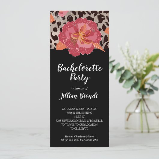 Roze Bloemen Leopard Print Bachelorette Party Kaart (Staand voorkant)
