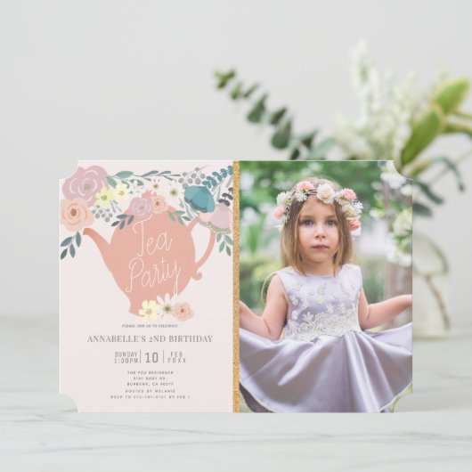 Roze Bloemen Meisje Tea Party Foto Verjaardag Kaart (Staand voorkant)