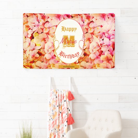 Roze Bloemen Modern Elegant Monogram Gelukkige Ver Spandoek (Insitu)