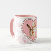  Roze Bloemen Mok met Speelse Kitten Hart (Voorkant links)