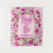 Roze Bloemen Neon Gloed Bruid Wordt Bridal Shower Wandkleed (Voorkant)