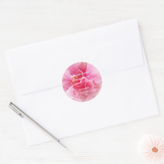 Roze Bloemen Ontwerp Wedding Ronde Sticker (Envelop)