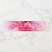 Roze Bloemen Ontwerp Wedding Waterfles Etiket (Enkel label)