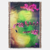 Roze bloemen op bijenlampje deken (Voorkant Verticaal)