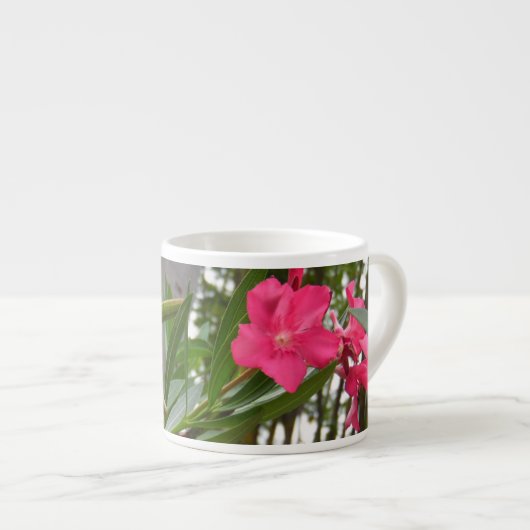 Roze bloemen op de wijnstok espresso kop (Voorkant rechts)