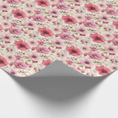 Roze bloemen op ivoor cadeaupapier (Hoek)