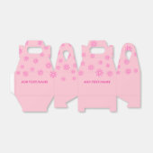 Roze bloemen op pastel roze bedankdoosjes (Uitgevouwen)