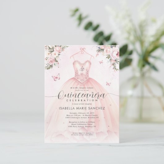 Roze Bloemen Prinses Gown Quinceanera Verjaardag Briefkaart (Staand voorkant)