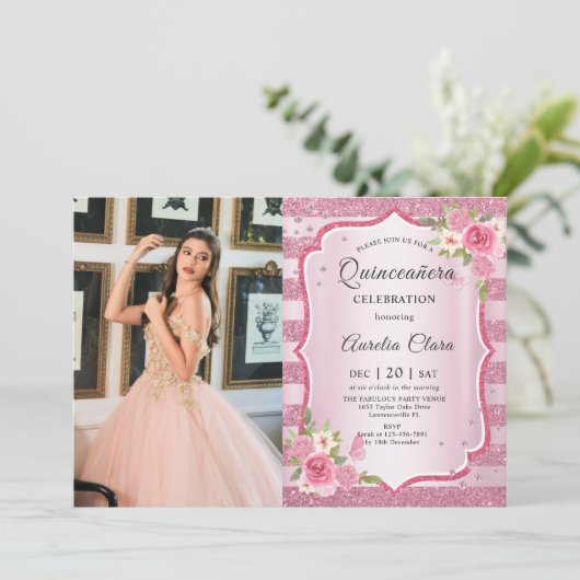 Roze Bloemen Quinceañera Verjaardag Foto Kaart (Staand voorkant)