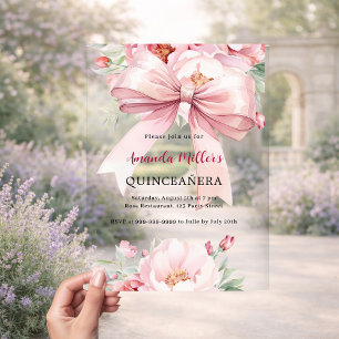 Roze bloemen strik doorzichtige Quinceanera Acryl Uitnodigingen