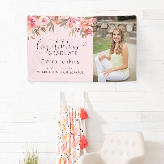 Roze Bloemen String Licht Afstuderen Banner (Insitu)