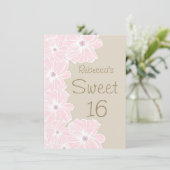 Roze bloemen Sweet 16 Party Kaart (Staand voorkant)