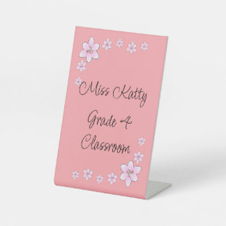 Roze Bloemen Teacher Desk Sign Reclamebord Met Voetstuk
