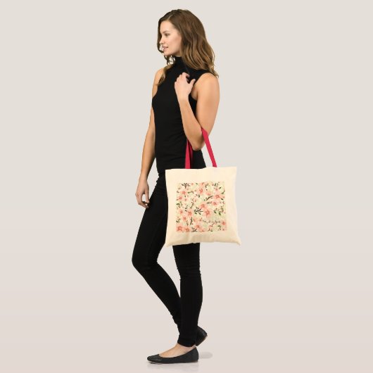 Roze bloemen tote bag (Voorkant (model))
