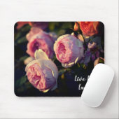 Roze bloemen uit de tuin muismat (Met muis)